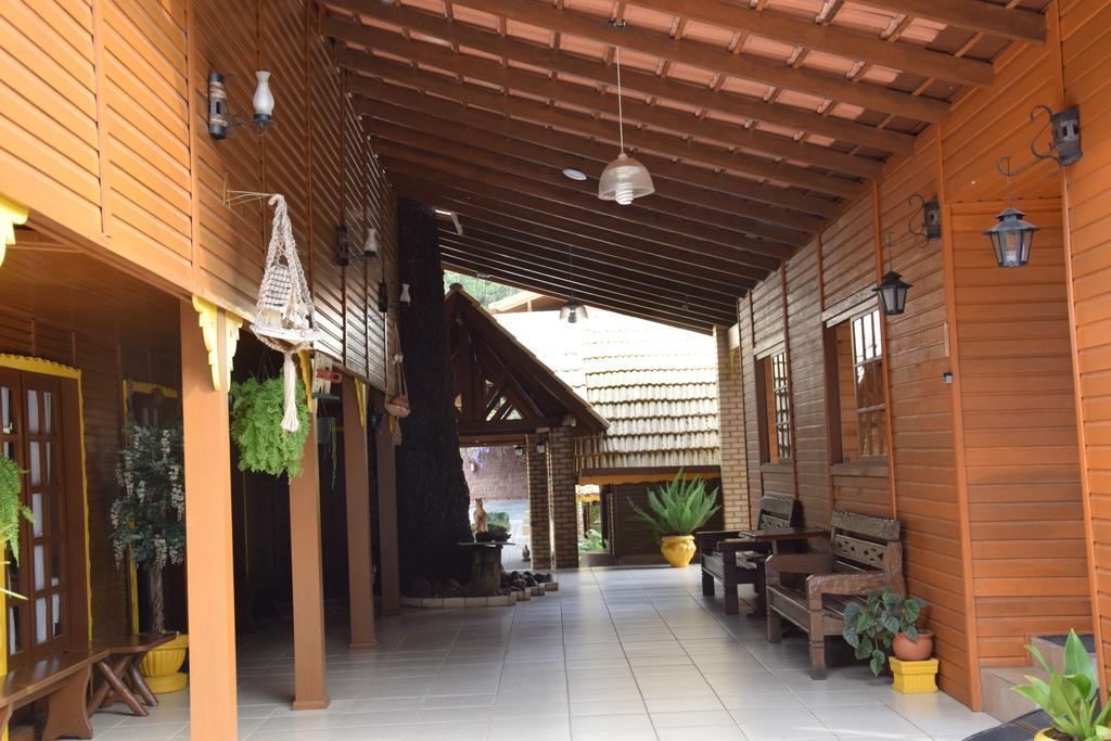 Pousada Villa Fiorita Canela Buitenkant foto